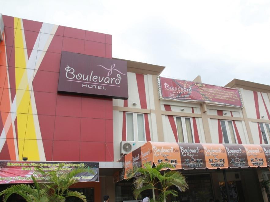 Boulevard Hotel Makassar Exteriör bild